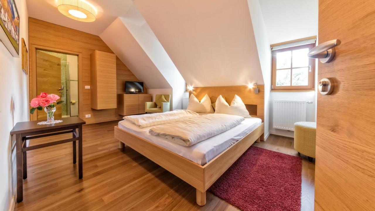 Hotel Brueckenwirt Novacella المظهر الخارجي الصورة